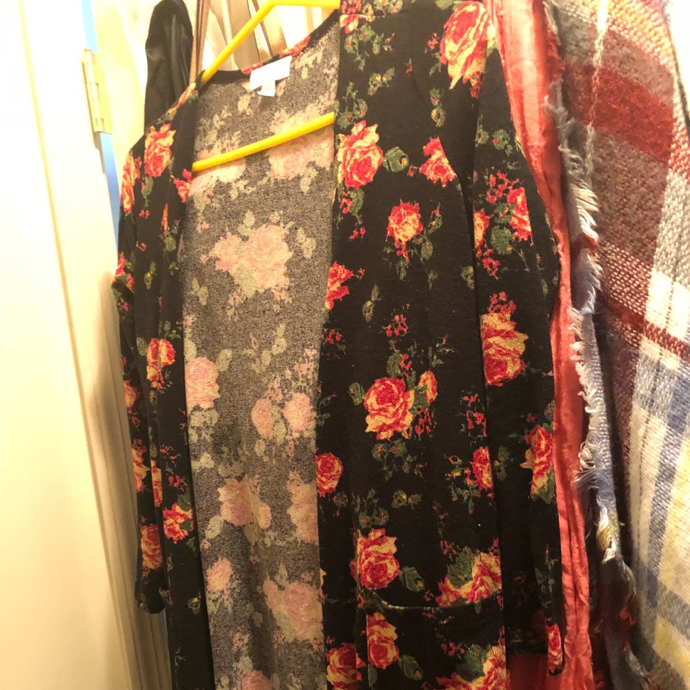 Lularoe xs sarah!